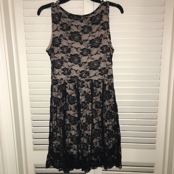 Monteau Black Lace Over Tan Dress - Picture 6 of 6